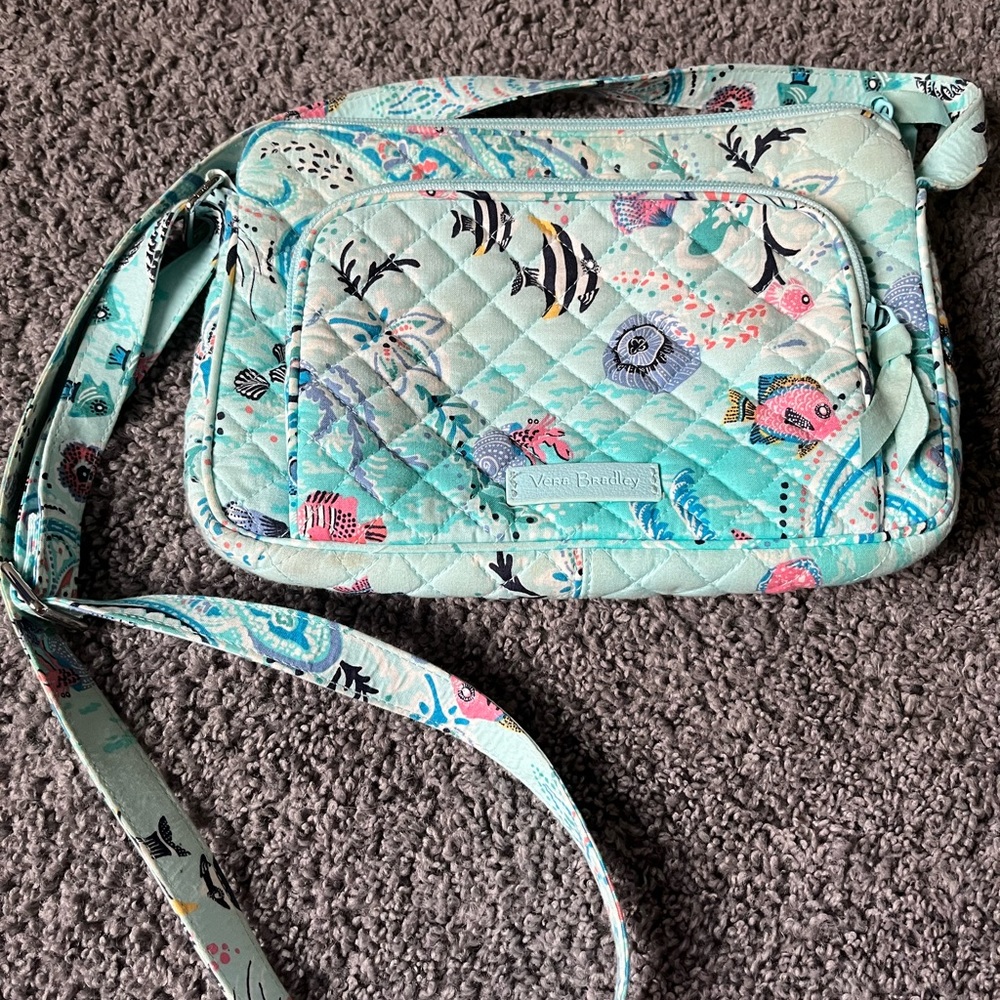 Vera Bradley RFID Little Hipster in Aqua with Fish and Coral Pattern